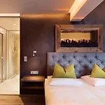 Premium Activehotel Bergkoenig 4* Нойштифт-им-Штубайталь