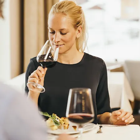 Отель Premium Activehotel Bergkoenig 4*