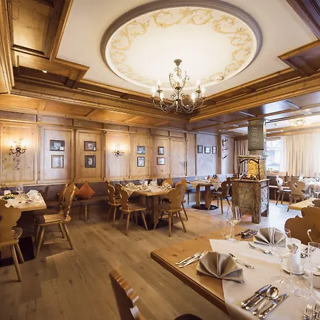 酒店 Premium Activehotel Bergkoenig 施图拜河谷新施蒂夫特