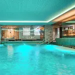 بريميوم أكتيفهوتيل بيرغكونيغ 4*