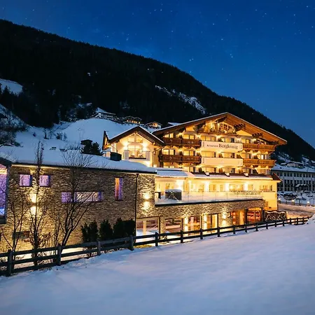 Hotel Premium Activehotel Bergkoenig 4*