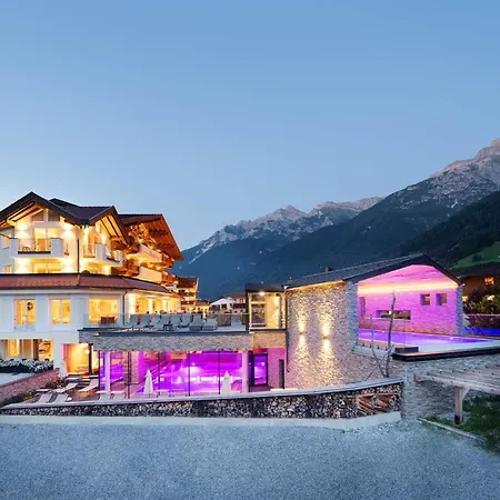 Premium Activehotel Bergkoenig Hotel Neustift im Stubaital