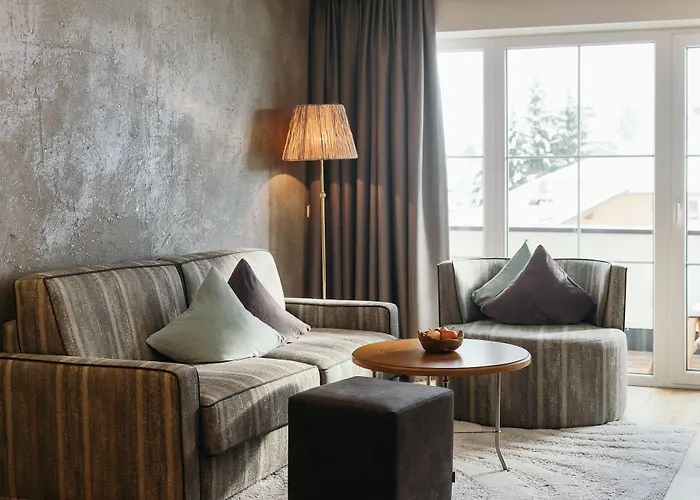 فندق بريميوم أكتيفهوتيل بيرغكونيغ 4*