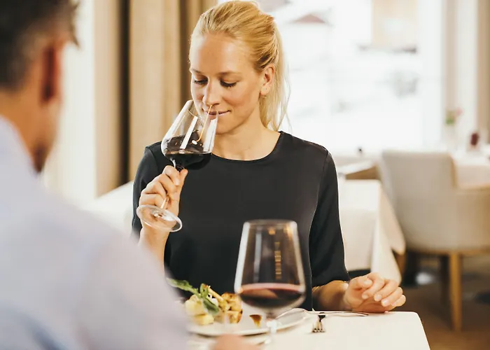 فندق بريميوم أكتيفهوتيل بيرغكونيغ 4*