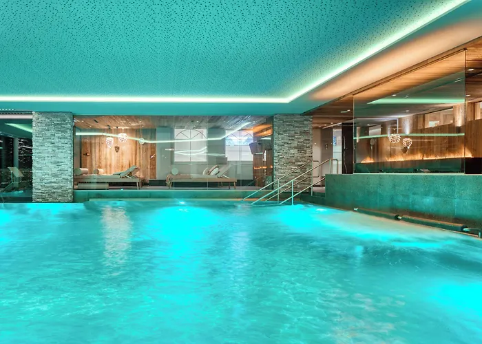 بريميوم أكتيفهوتيل بيرغكونيغ 4*